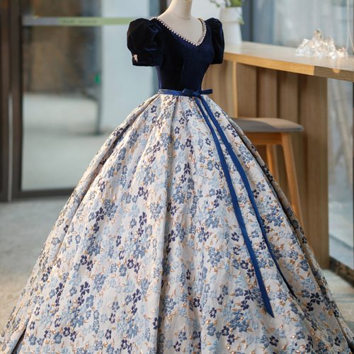 loveydress01.9_86b578b2-0e65-4255-9043-d67acffb620c.jpg